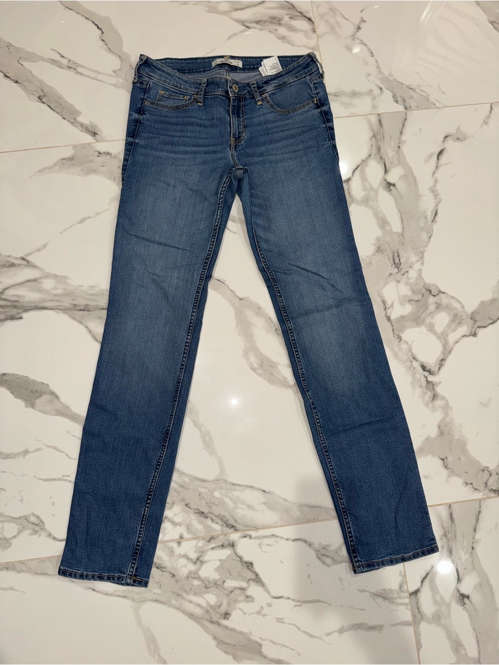 Hollister Women's Skinny Jeans in Medium Blue Wash